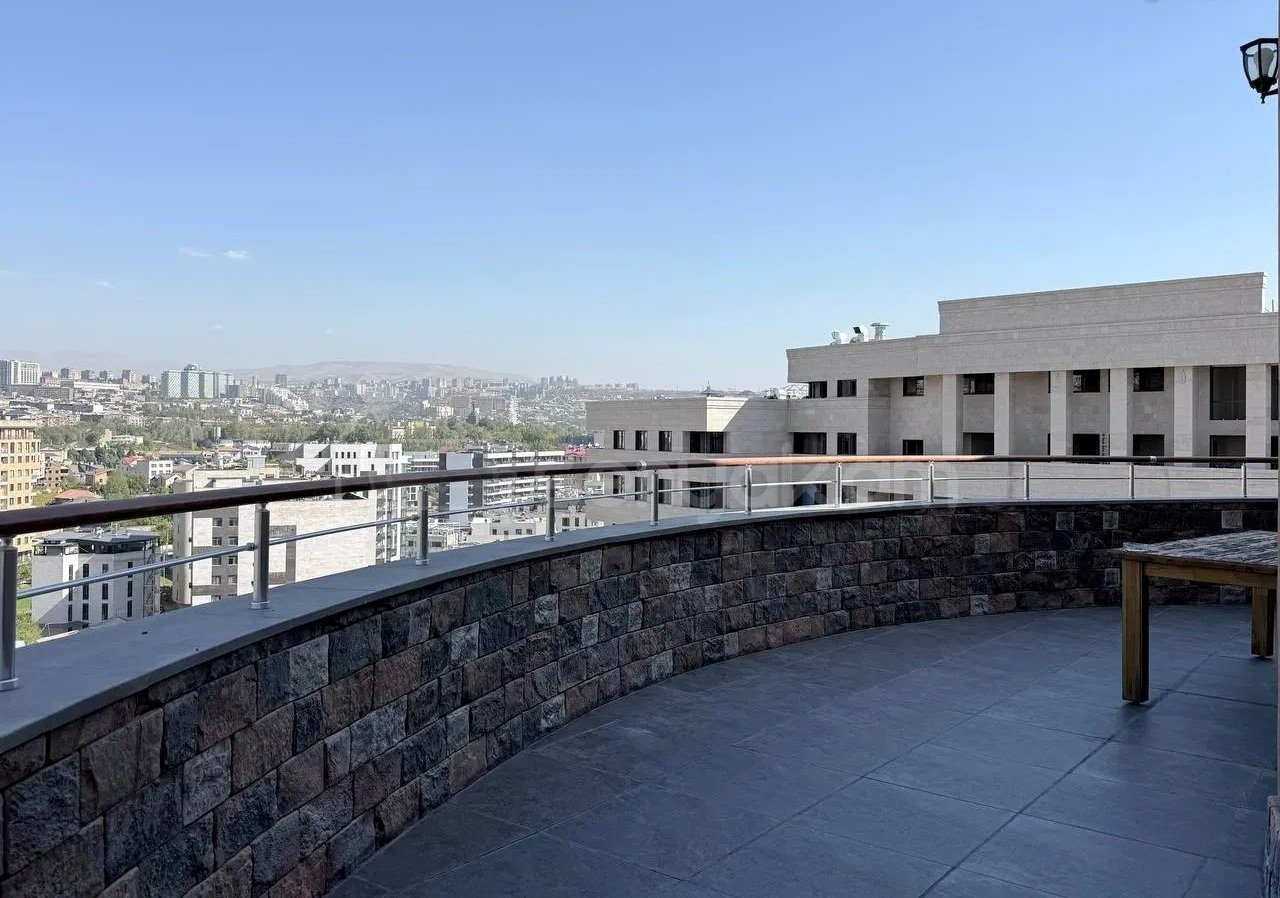 4 Սենյականոց Բնակարան Նորակառույցում, 210քմ, 12/12 հարկ, Կապիտալ Վերանորոգված