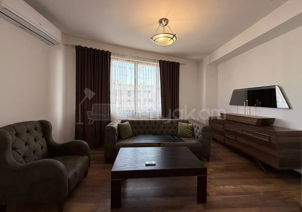 4 Սենյականոց Բնակարան Նորակառույցում, 210քմ, 12/12 հարկ, Կապիտալ Վերանորոգված