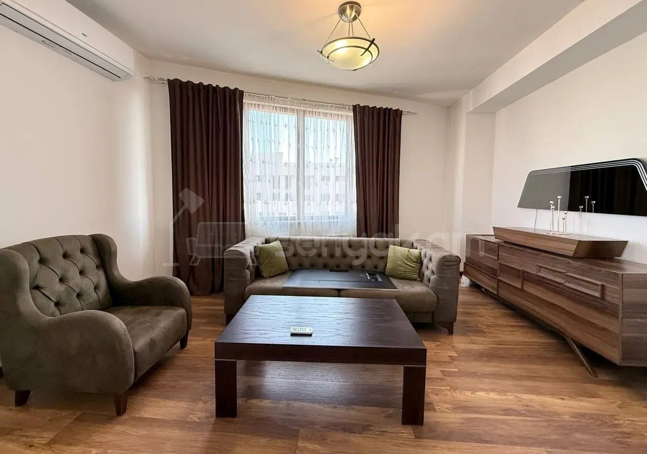 4 Սենյականոց Բնակարան Նորակառույցում, 210քմ, 12/12 հարկ, Կապիտալ Վերանորոգված