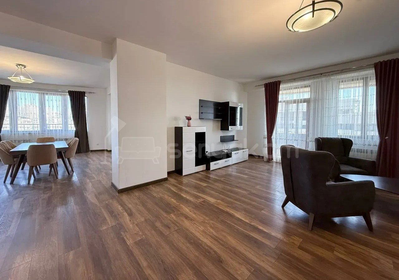 4 Սենյականոց Բնակարան Նորակառույցում, 210քմ, 12/12 հարկ, Կապիտալ Վերանորոգված