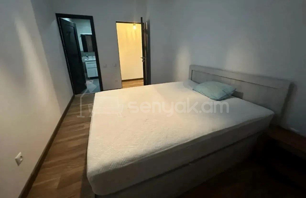 4 Սենյականոց Բնակարան Նորակառույցում, 210քմ, 12/12 հարկ, Կապիտալ Վերանորոգված