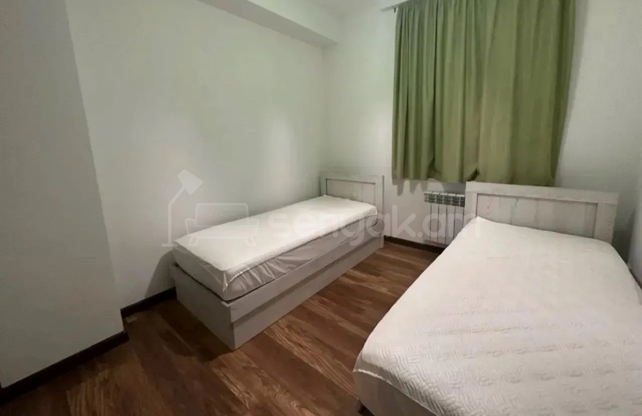 4 Սենյականոց Բնակարան Նորակառույցում, 210քմ, 12/12 հարկ, Կապիտալ Վերանորոգված