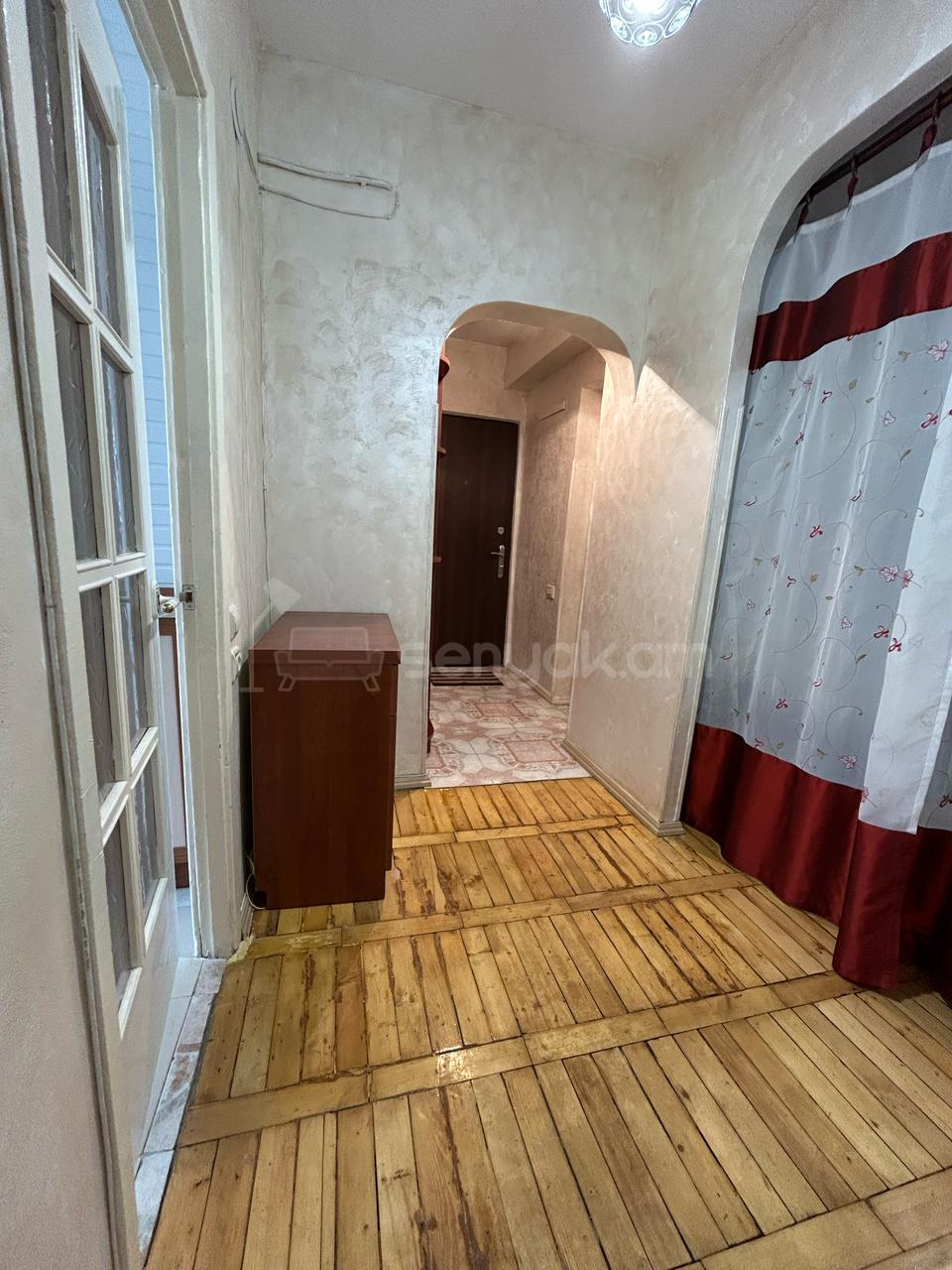3 Սենյականոց Բնակարան, 62քմ, 1/5 հարկ, Կապիտալ Վերանորոգված