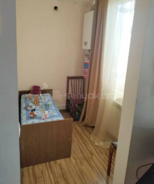 2 Սենյականոց Բնակարան Քարե Շենքում, 48քմ, 5/5 հարկ, Կապիտալ Վերանորոգված