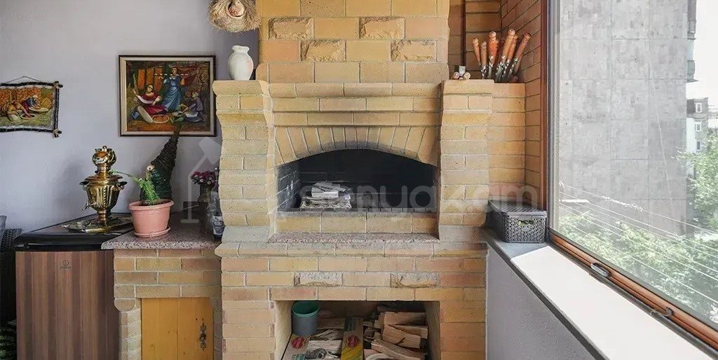 4 Սենյականոց Բնակարան Քարե Շենքում, 140քմ, 4/5 հարկ, Դիզայներական Վերանորոգված