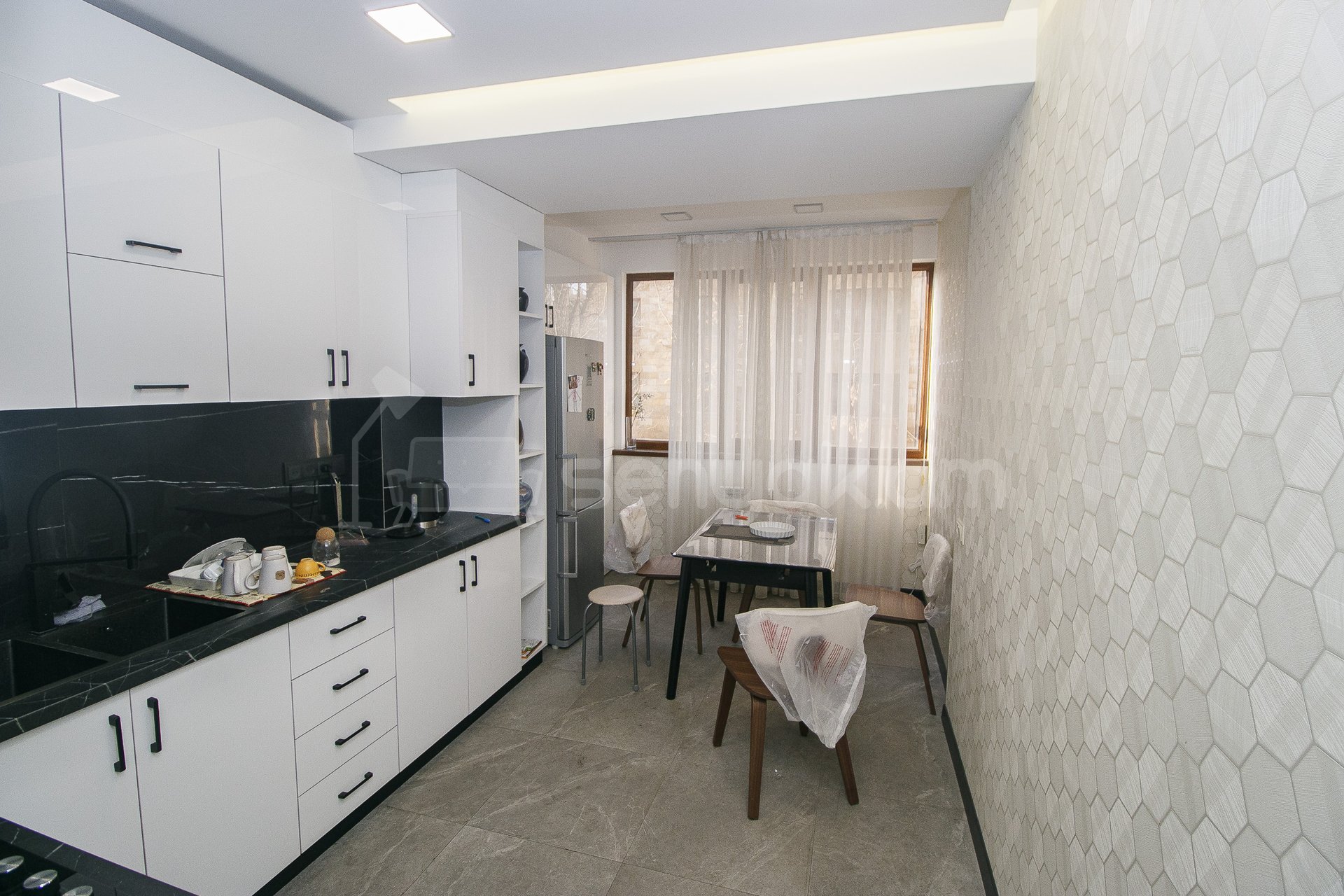 3 Սենյականոց Բնակարան, 93քմ, 3/9 հարկ, Դիզայներական Վերանորոգված