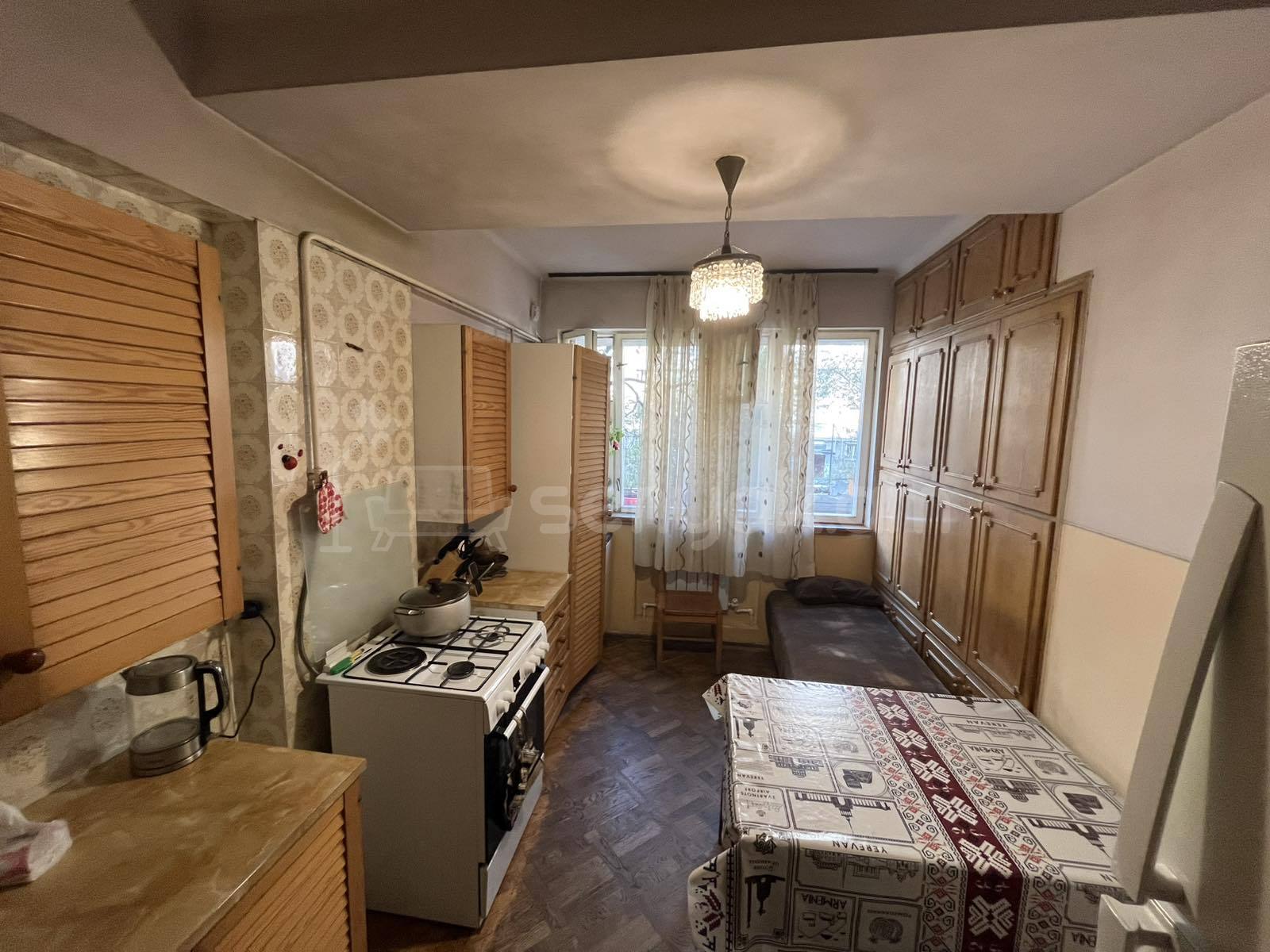 3 Սենյականոց Բնակարան, 93քմ, 3/9 հարկ, Նորմալ Վիճակում