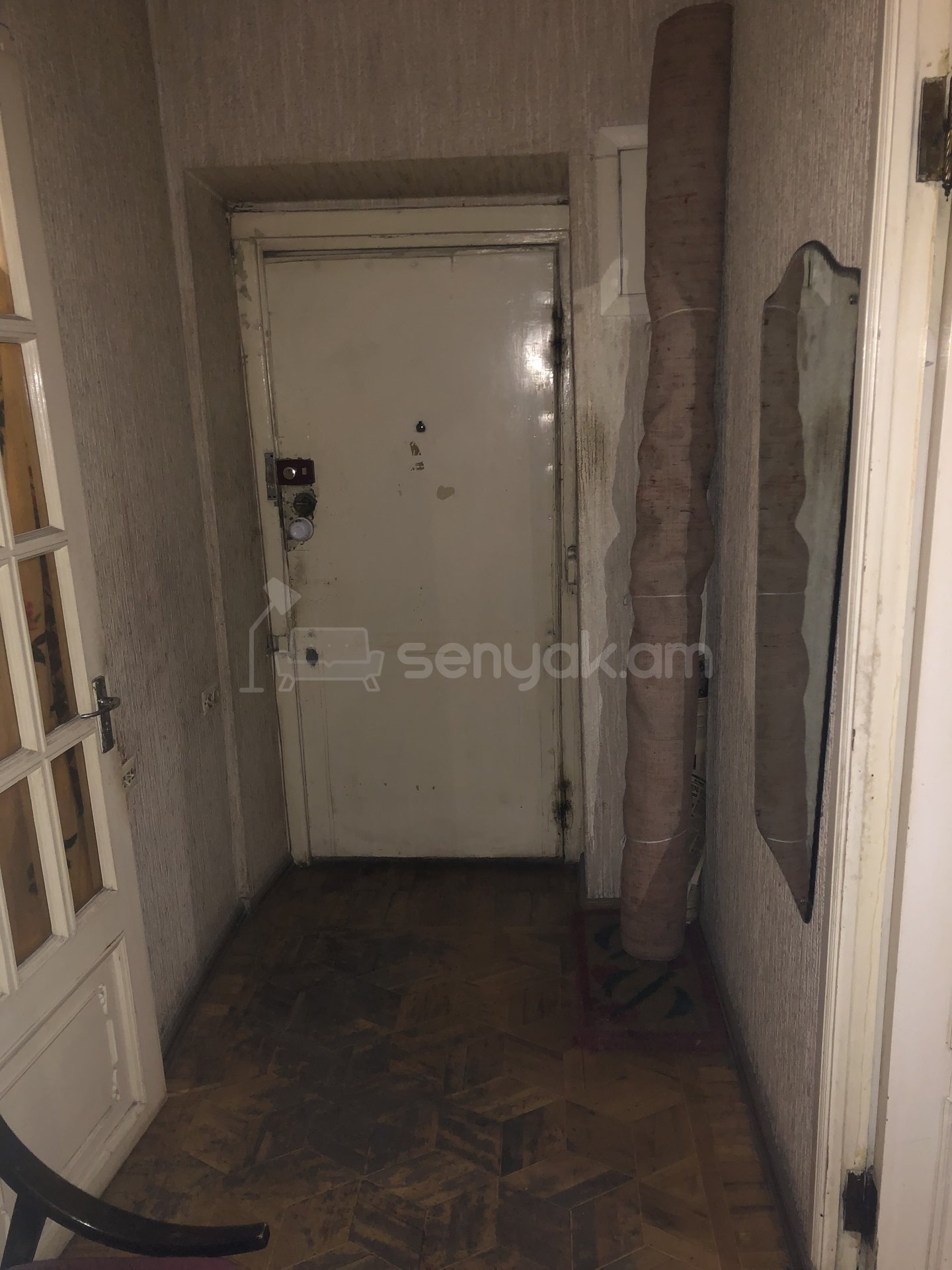 2 Սենյականոց Բնակարան Քարե Շենքում, 39քմ, 3/5 հարկ, Կոսմետիկ Վերանորոգված