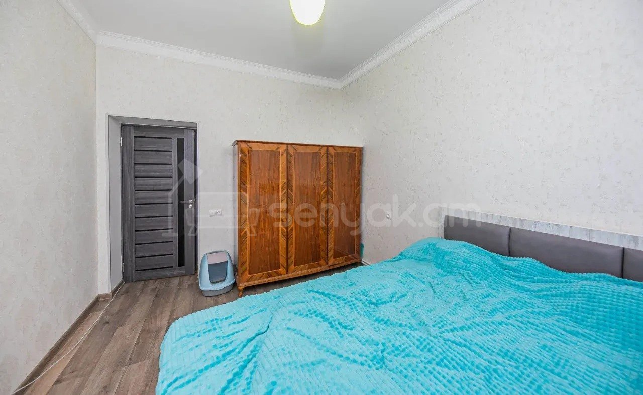 2 Սենյականոց Բնակարան Քարե Շենքում, 65քմ, 3/4 հարկ, Կապիտալ Վերանորոգված