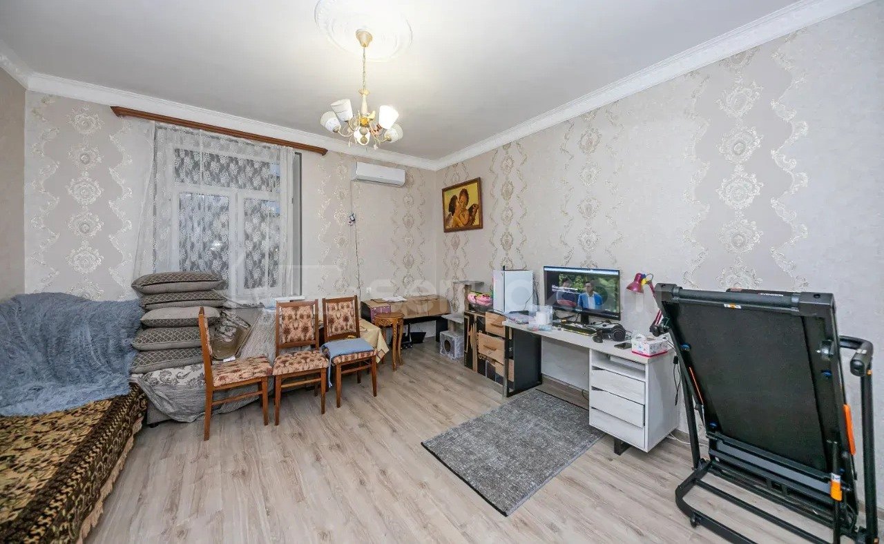 2 Սենյականոց Բնակարան Քարե Շենքում, 65քմ, 3/4 հարկ, Կապիտալ Վերանորոգված