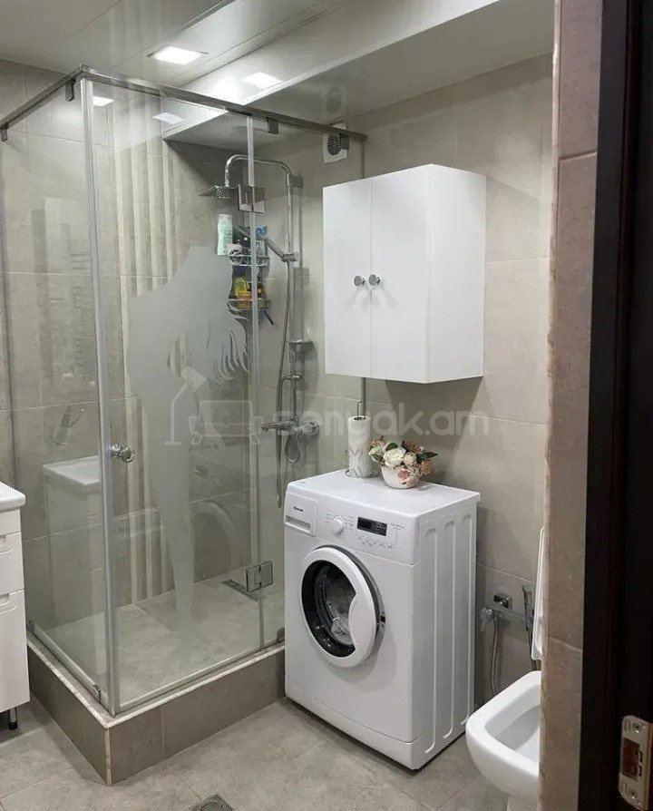 3 Սենյականոց Բնակարան, 92քմ, 5/9 հարկ, Կապիտալ Վերանորոգված