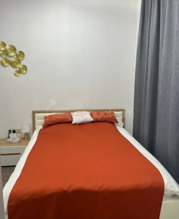 2 Սենյականոց Բնակարան Քարե Շենքում, 35քմ, 4/4 հարկ, Դիզայներական Վերանորոգված