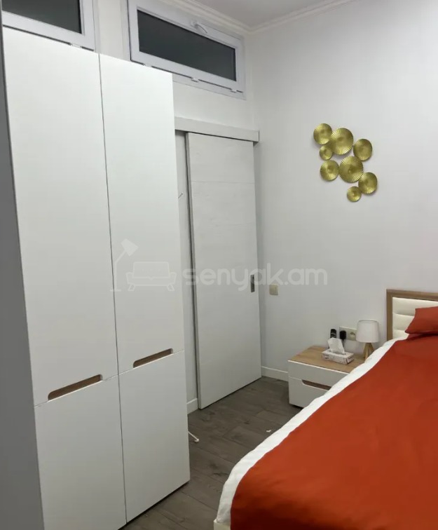 2 Սենյականոց Բնակարան Քարե Շենքում, 35քմ, 4/4 հարկ, Դիզայներական Վերանորոգված