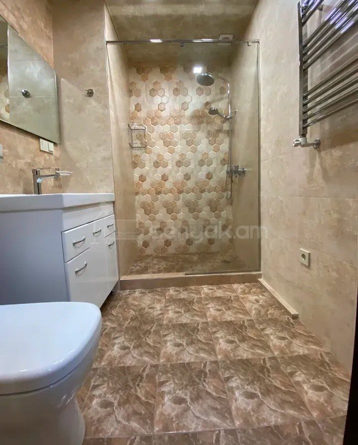 2 Սենյականոց Բնակարան Նորակառույցում, 50քմ, 2/6 հարկ, Կապիտալ Վերանորոգված