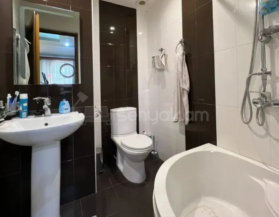 3 Սենյականոց Բնակարան, 98քմ, 9/12 հարկ, Կապիտալ Վերանորոգված