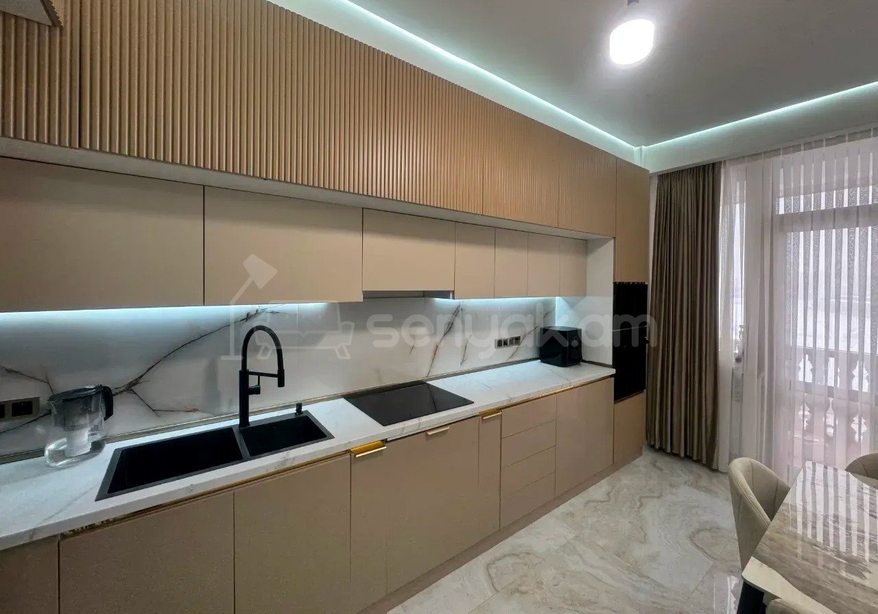 4 Սենյականոց Բնակարան Նորակառույցում, 124քմ, 8/9 հարկ, Դիզայներական Վերանորոգված