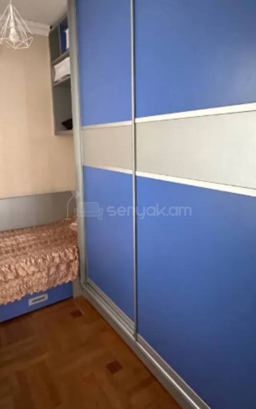 3 Սենյականոց Բնակարան Քարե Շենքում, 68քմ, 4/5 հարկ, Կապիտալ Վերանորոգված