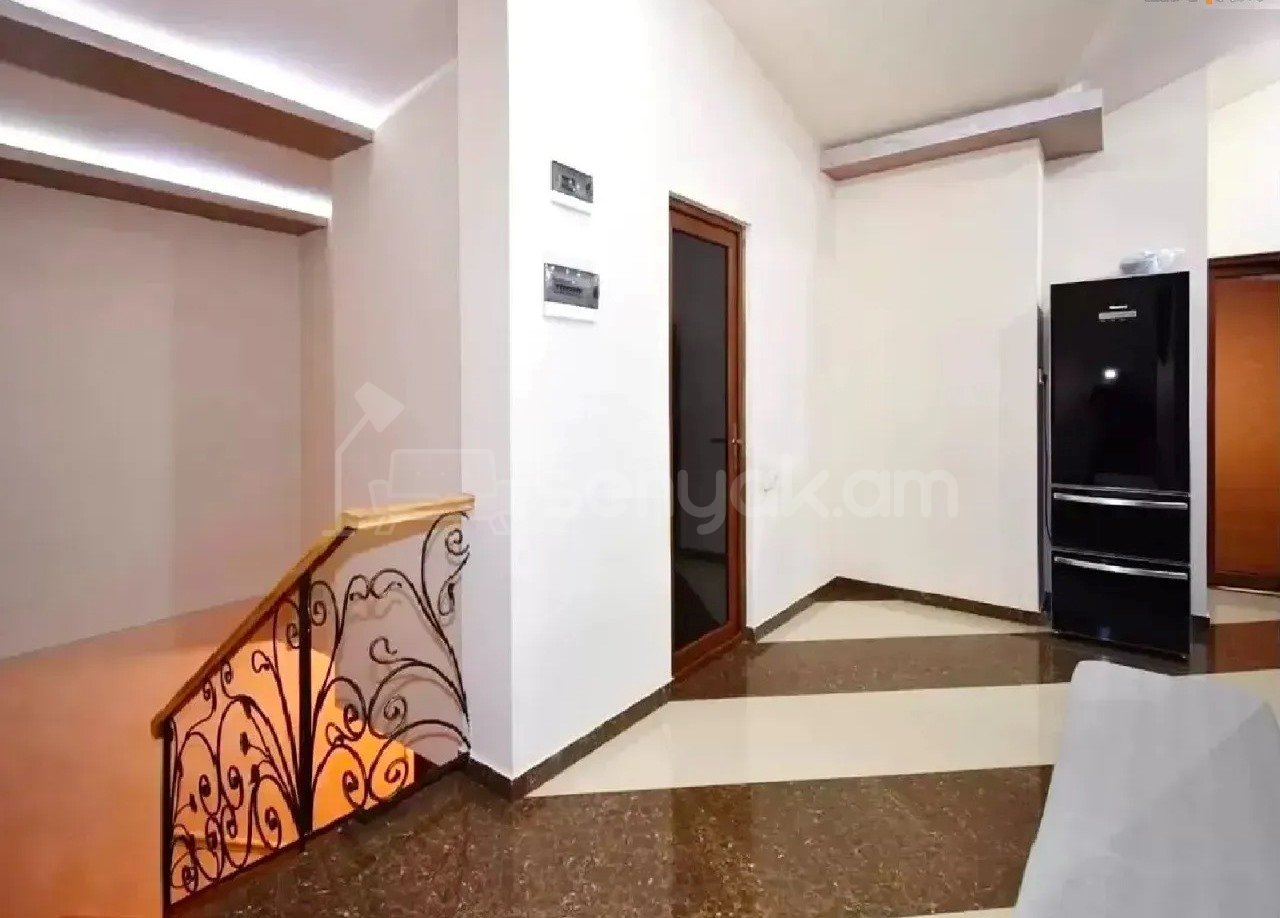 6 Սենյականոց Բնակարան Նորակառույցում, 204քմ, 8/8 հարկ, Կապիտալ Վերանորոգված
