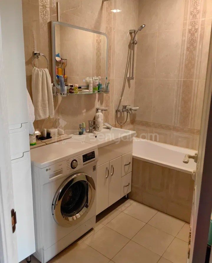 3 Սենյականոց Բնակարան Նորակառույցում, 85քմ, 8/9 հարկ, Կապիտալ Վերանորոգված