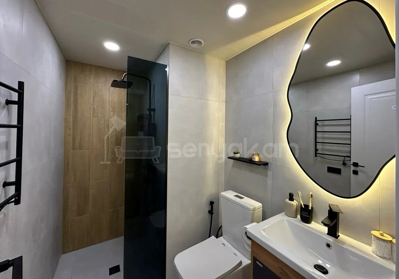 2 Սենյականոց Բնակարան Նորակառույցում, 45քմ, 8/10 հարկ, Կապիտալ Վերանորոգված