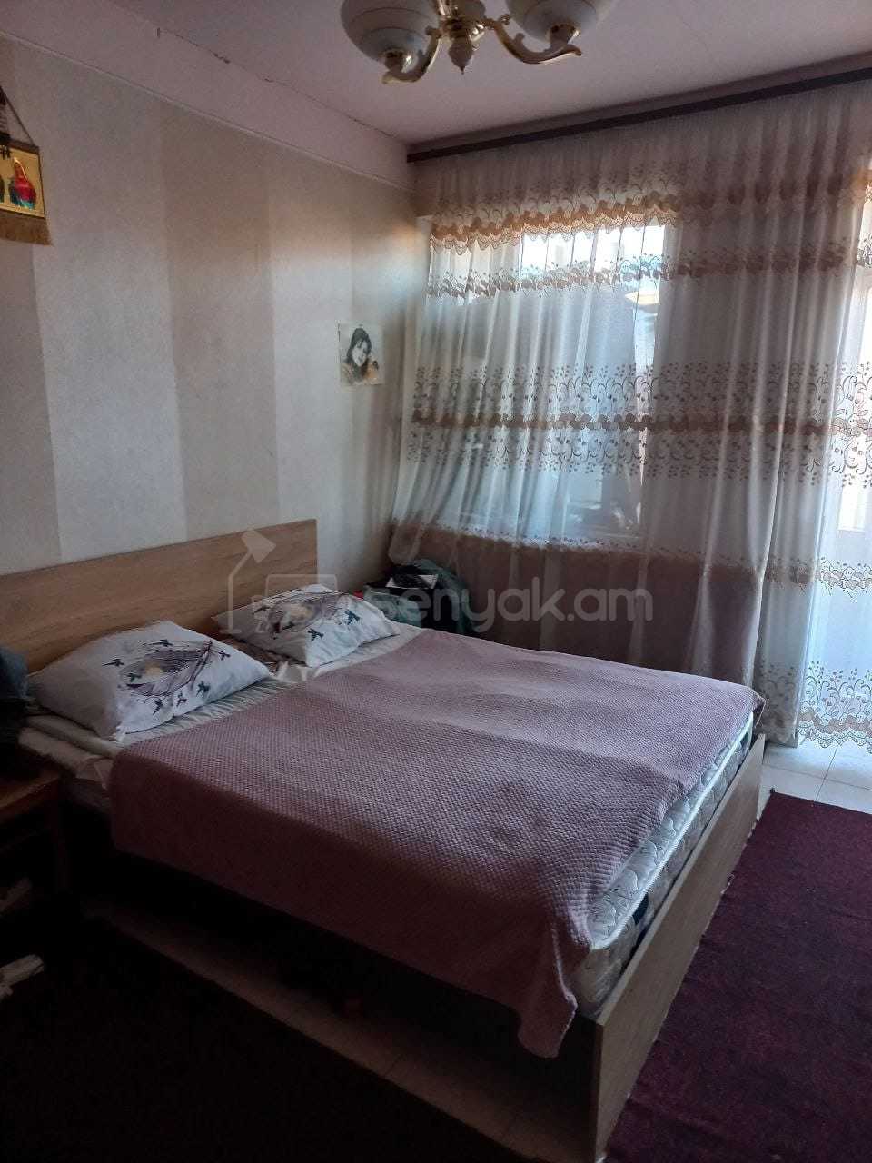 2 Սենյականոց Բնակարան Քարե Շենքում, 66քմ, 5/5 հարկ, Նորմալ Վիճակում