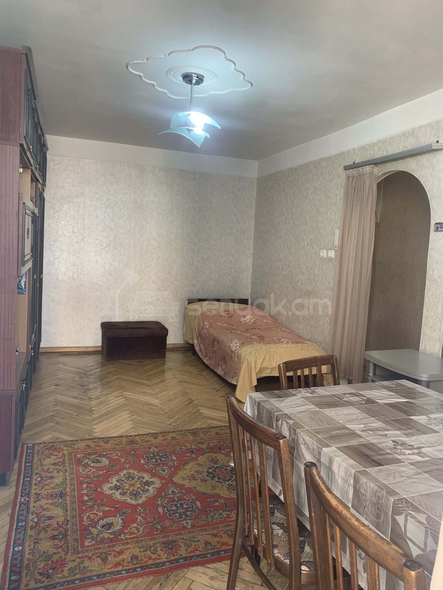 1 Սենյականոց Բնակարան, 33քմ, 4/5 հարկ, Պետական Վիճակում