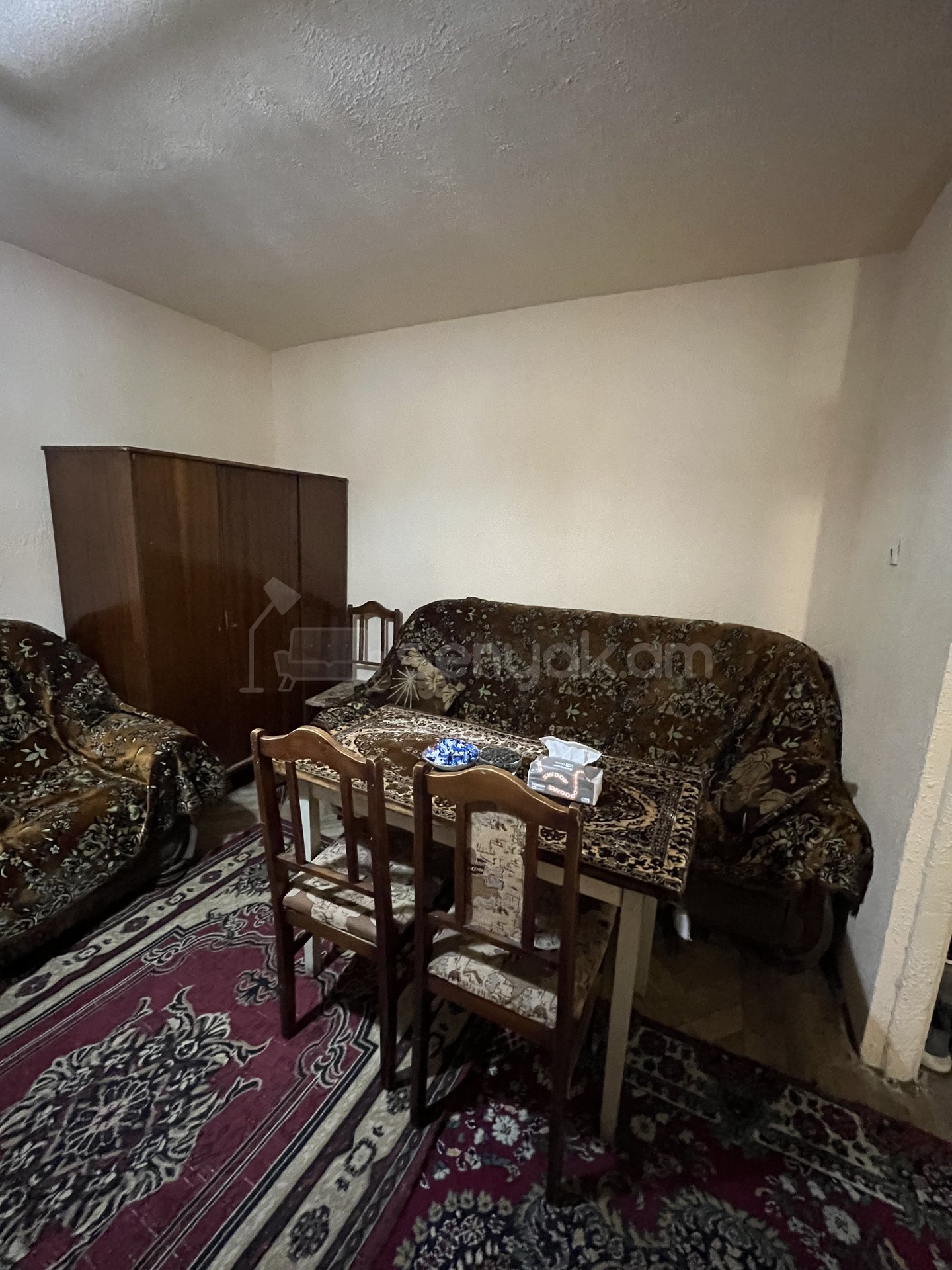 1 Սենյականոց Բնակարան, 35քմ, 5/5 հարկ, Պետական Վիճակում, Կահավորված