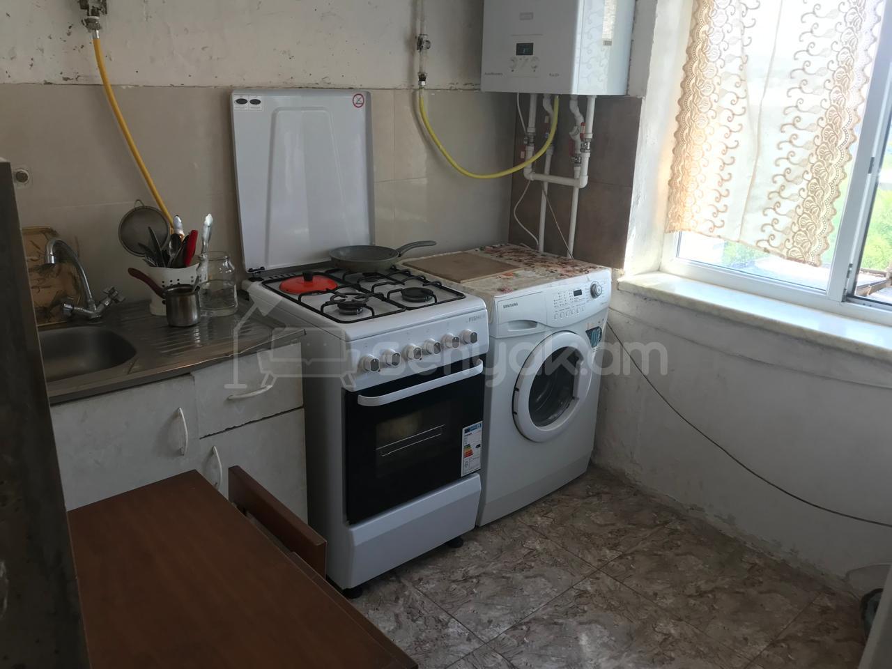 3 Սենյականոց Բնակարան, 50քմ, 5/5 հարկ, Նորմալ Վիճակում