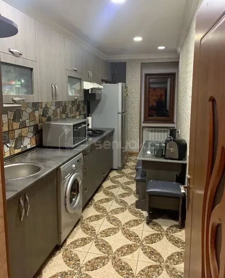 4 Սենյականոց Բնակարան, 95քմ, 5/9 հարկ, Կոսմետիկ Վերանորոգված