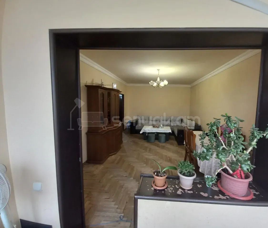 3 Սենյականոց Բնակարան, 74քմ, 5/9 հարկ, Կապիտալ Վերանորոգված