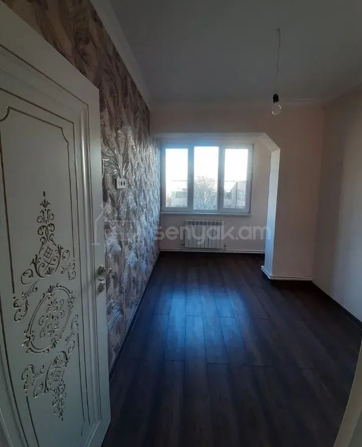 2 Սենյականոց Բնակարան, 40քմ, 5/9 հարկ, Կապիտալ Վերանորոգված