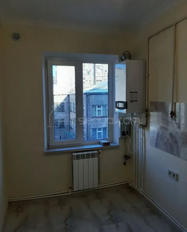 2 Սենյականոց Բնակարան, 40քմ, 5/9 հարկ, Կապիտալ Վերանորոգված