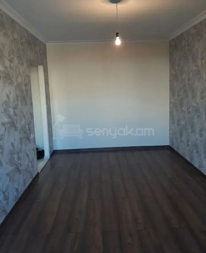 2 Սենյականոց Բնակարան, 40քմ, 5/9 հարկ, Կապիտալ Վերանորոգված