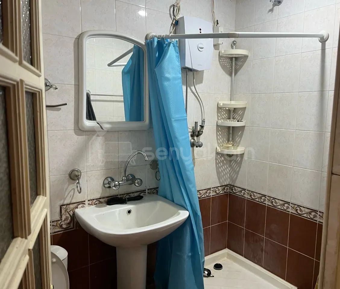 2 Սենյականոց Բնակարան, 42քմ, 4/9 հարկ, Նորմալ Վիճակում