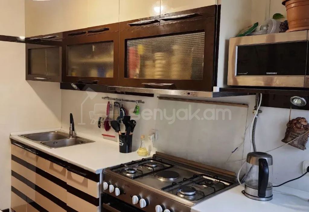 4 Սենյականոց Բնակարան, 89քմ, 9/9 հարկ, Կապիտալ Վերանորոգված