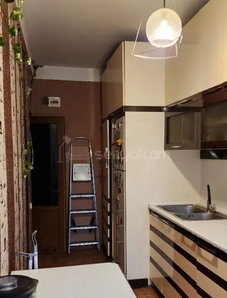 4 Սենյականոց Բնակարան, 89քմ, 9/9 հարկ, Կապիտալ Վերանորոգված