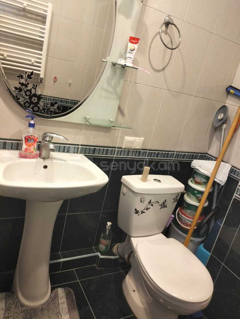2 Սենյականոց Բնակարան, 60քմ, 6/9 հարկ, Կապիտալ Վերանորոգված, Կահավորված, Արևկող