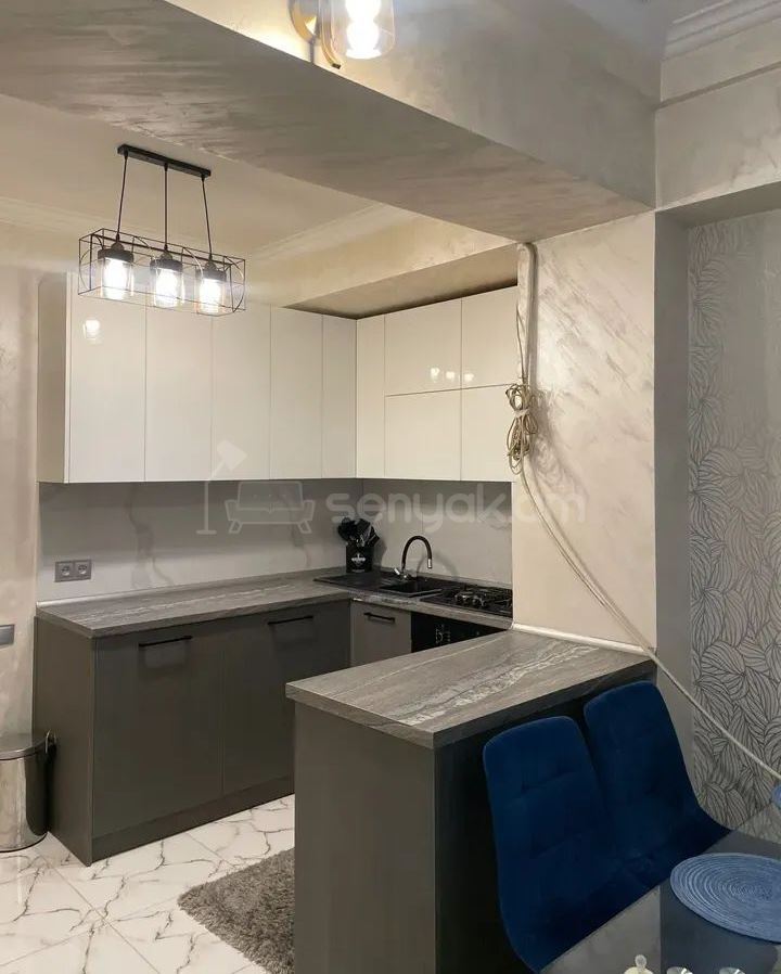 4 Սենյականոց Բնակարան, 92քմ, 1/9 հարկ, Կապիտալ Վերանորոգված