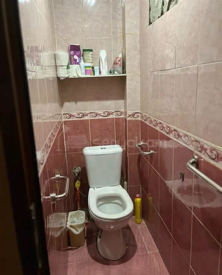 4 Սենյականոց Բնակարան, 74քմ, 1/5 հարկ, Կոսմետիկ Վերանորոգված
