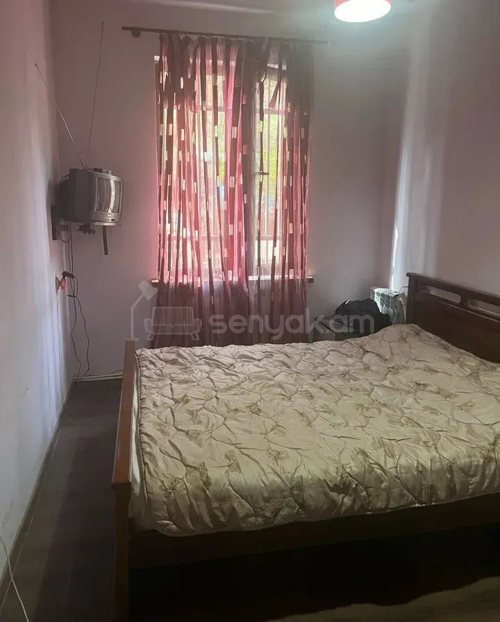 4 Սենյականոց Բնակարան, 74քմ, 1/5 հարկ, Կոսմետիկ Վերանորոգված