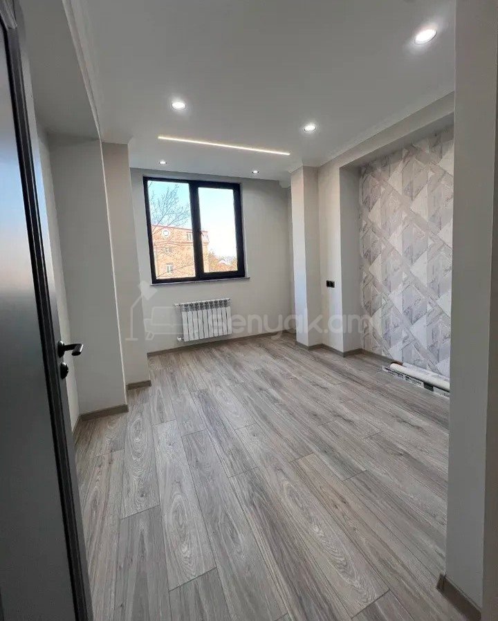 2 Սենյականոց Բնակարան, 44քմ, 3/9 հարկ, Կապիտալ Վերանորոգված