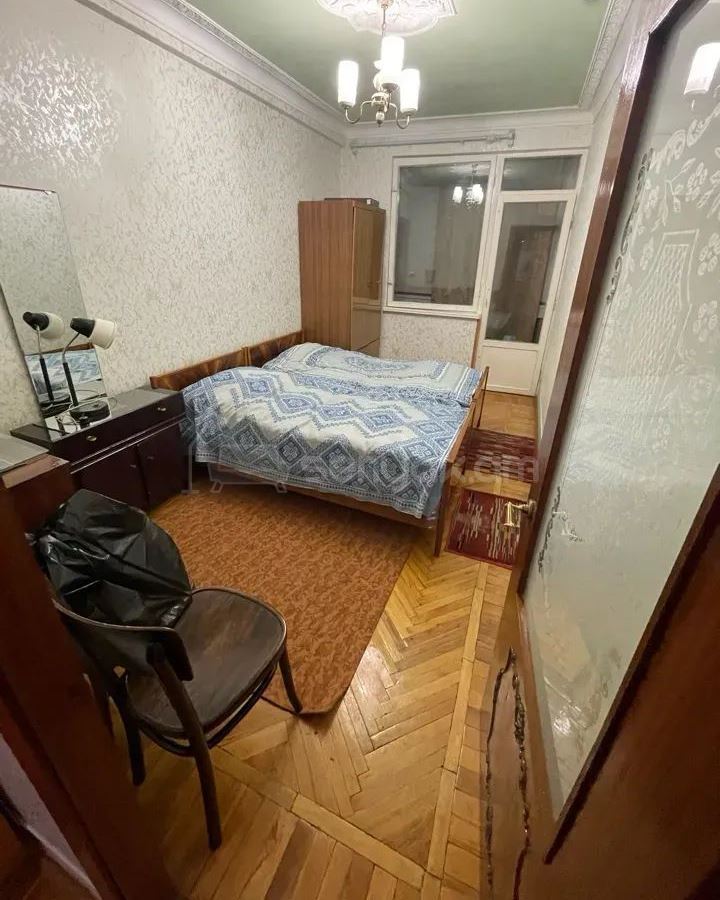 3 Սենյականոց Բնակարան Քարե Շենքում, 92քմ, 3/6 հարկ, Կոսմետիկ Վերանորոգված