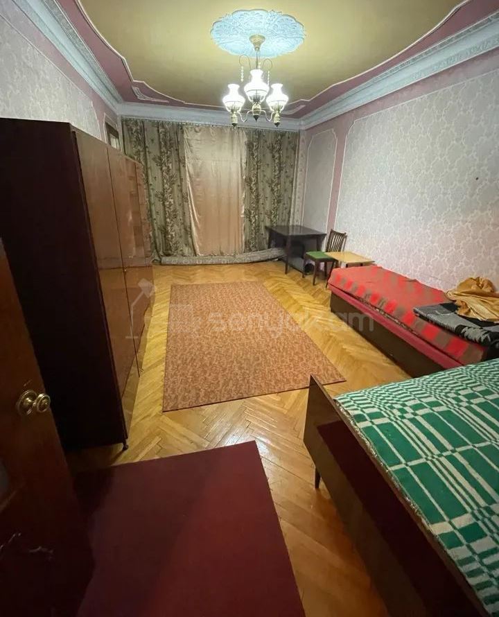 3 Սենյականոց Բնակարան Քարե Շենքում, 92քմ, 3/6 հարկ, Կոսմետիկ Վերանորոգված