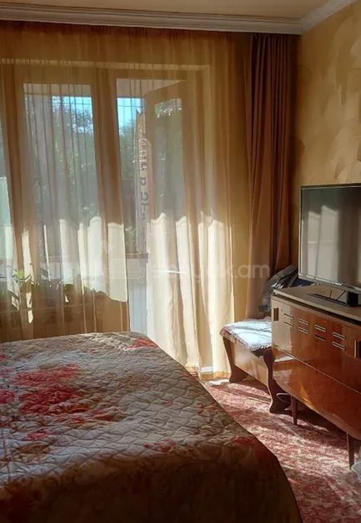 3 Սենյականոց Բնակարան, 81քմ, 2/5 հարկ, Կապիտալ Վերանորոգված