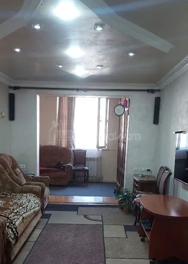 3 Սենյականոց Բնակարան, 81քմ, 2/5 հարկ, Կապիտալ Վերանորոգված