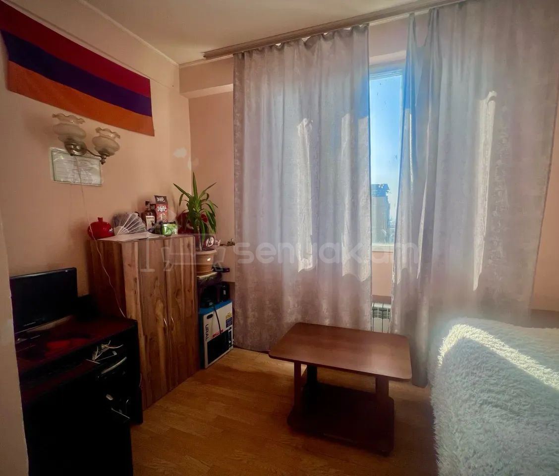 3 Սենյականոց Բնակարան, 78քմ, 9/9 հարկ, Կոսմետիկ Վերանորոգված