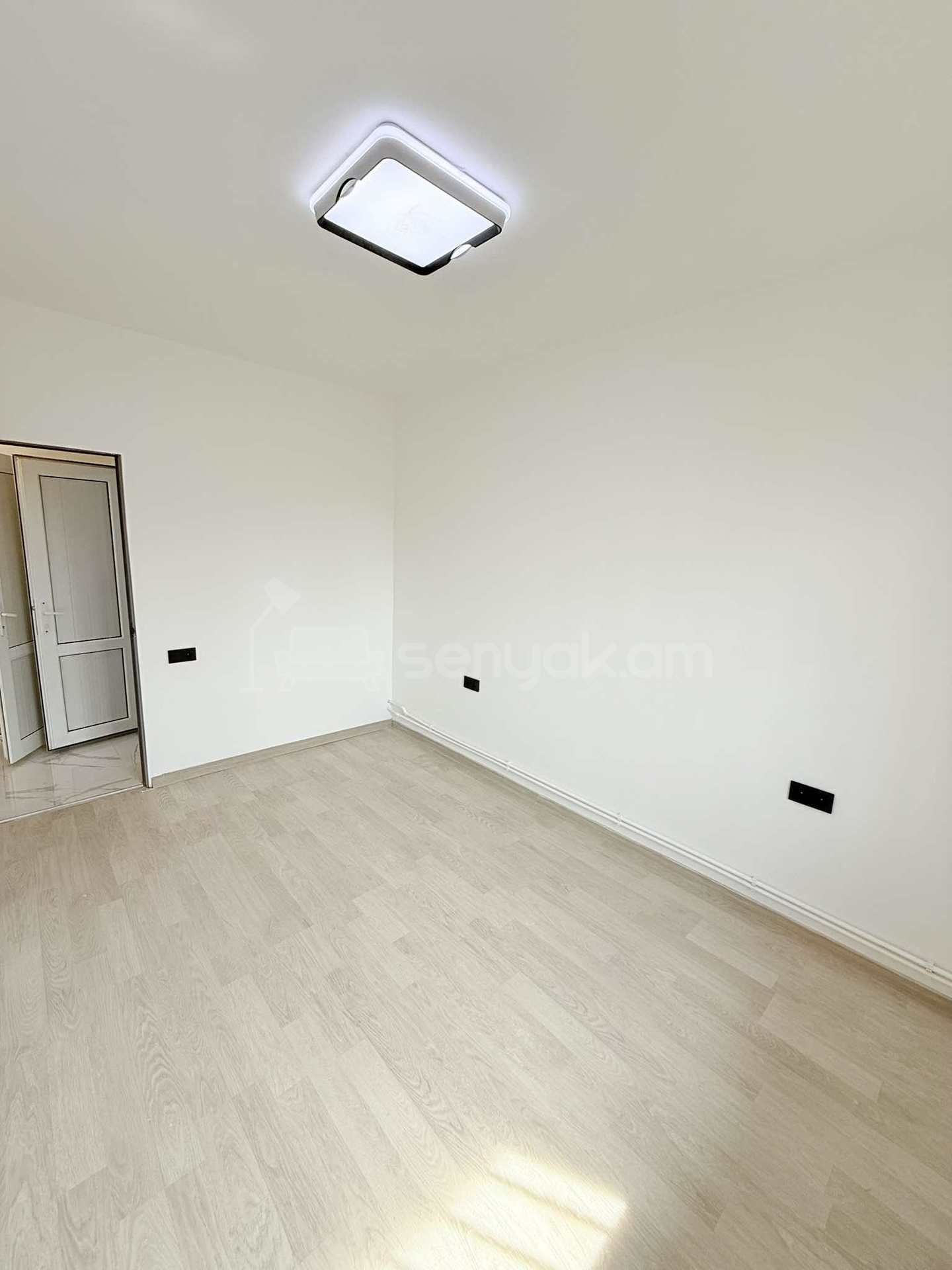 3 Սենյականոց Բնակարան, 58քմ, 2/9 հարկ, Կապիտալ Վերանորոգված