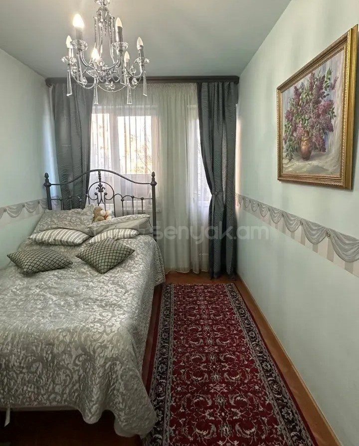 3 Սենյականոց Բնակարան Քարե Շենքում, 66քմ, 3/5 հարկ, Նորմալ Վիճակում