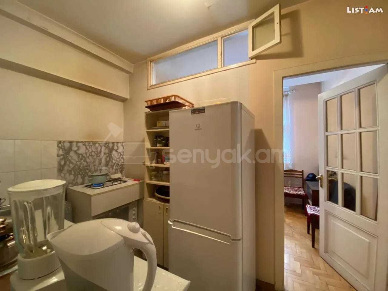 2 Սենյականոց Բնակարան, 40քմ, 7/11 հարկ, Նորմալ Վիճակում