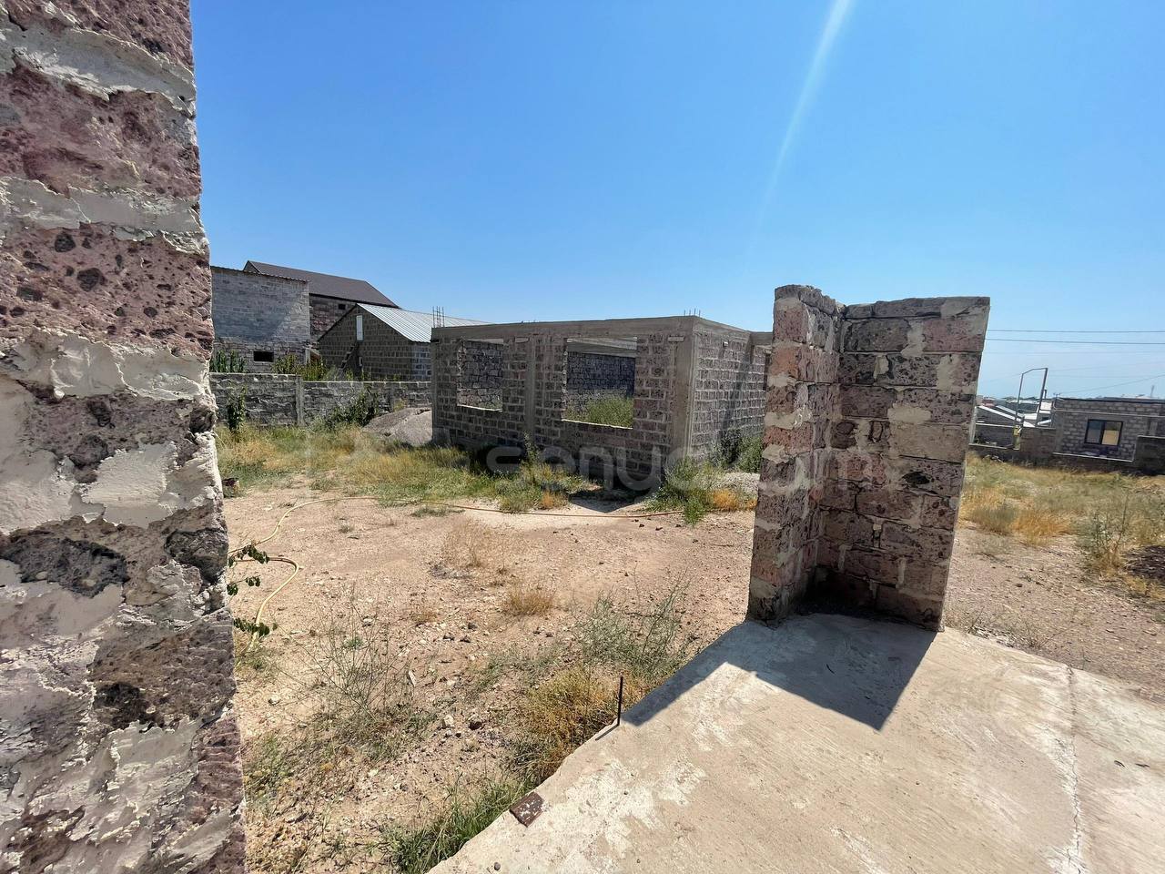 3 Սենյականոց Սեփական Տուն, 130քմ, Նորմալ Վիճակում, Ավտոտնակով